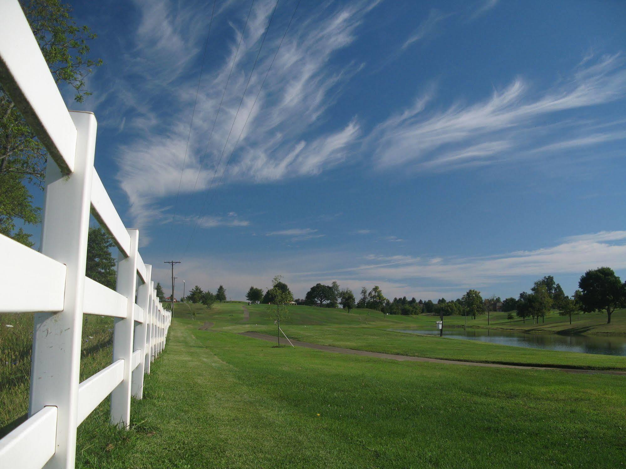 Bright Leaf Golf Resort Harrodsburg Esterno foto